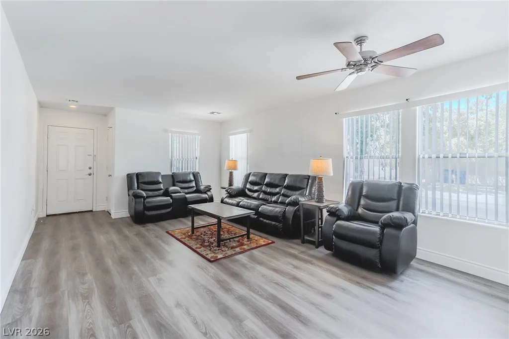 11232 Albergotta, Las Vegas, NV 89141
