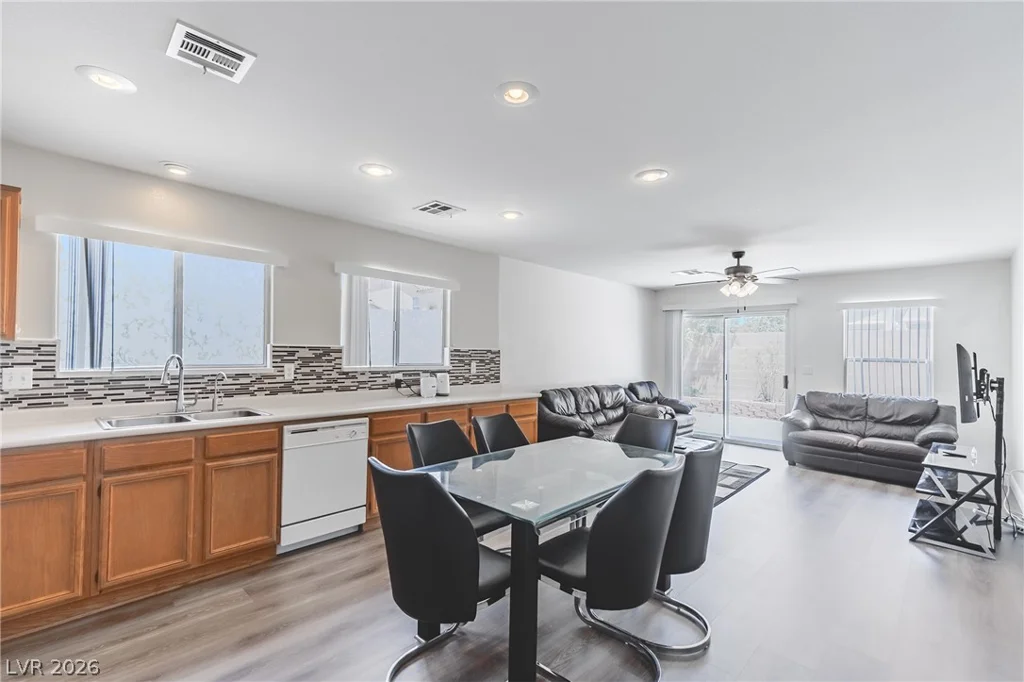 11232 Albergotta, Las Vegas, NV 89141