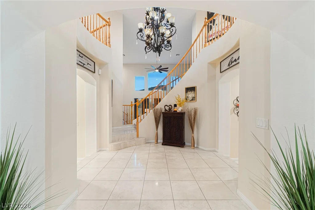 8929 Glenistar Gate, Las Vegas, NV 89143