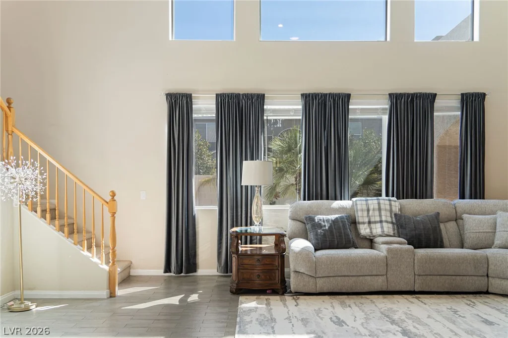 8929 Glenistar Gate, Las Vegas, NV 89143