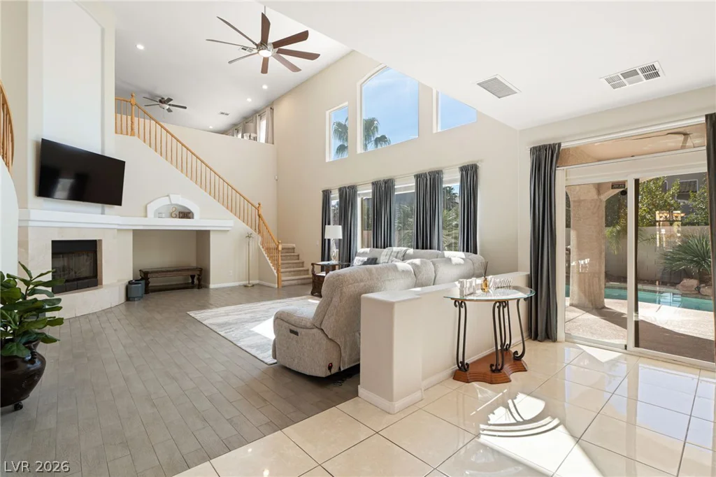 8929 Glenistar Gate, Las Vegas, NV 89143