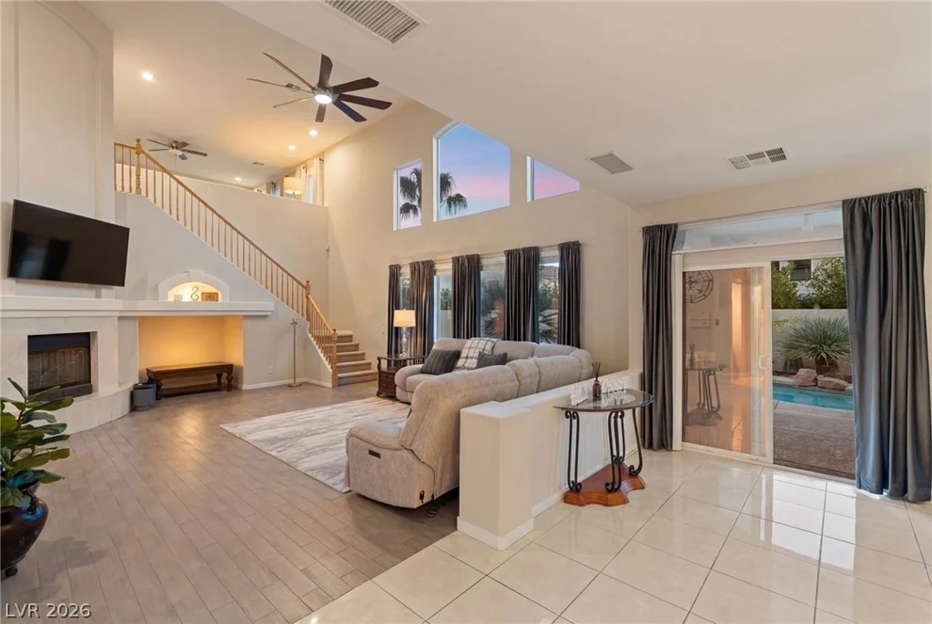 8929 Glenistar Gate, Las Vegas, NV 89143