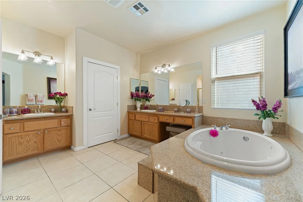 8929 Glenistar Gate, Las Vegas, NV 89143