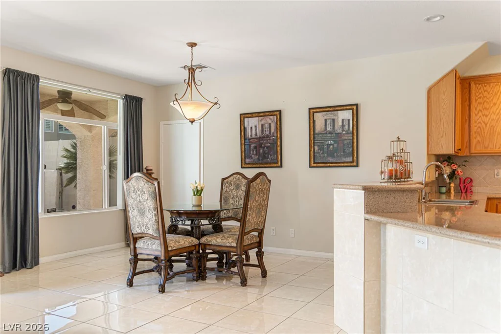 8929 Glenistar Gate, Las Vegas, NV 89143