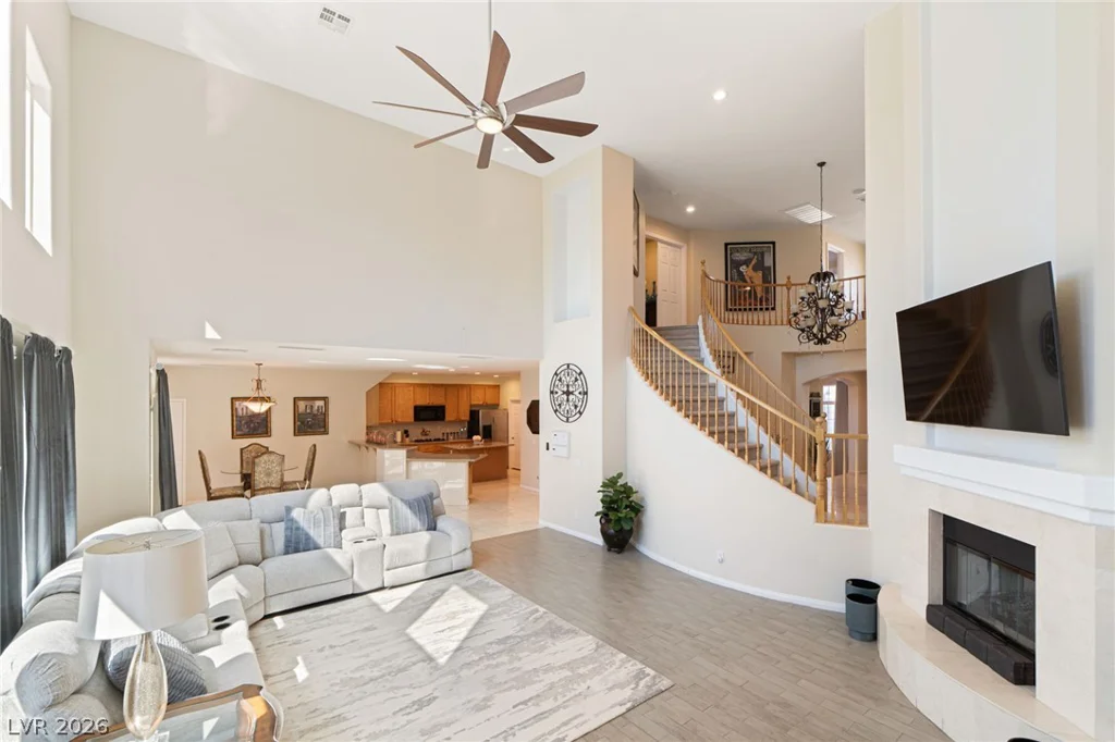 8929 Glenistar Gate, Las Vegas, NV 89143