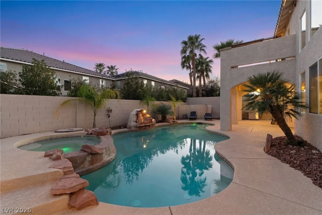 8929 Glenistar Gate, Las Vegas, NV 89143