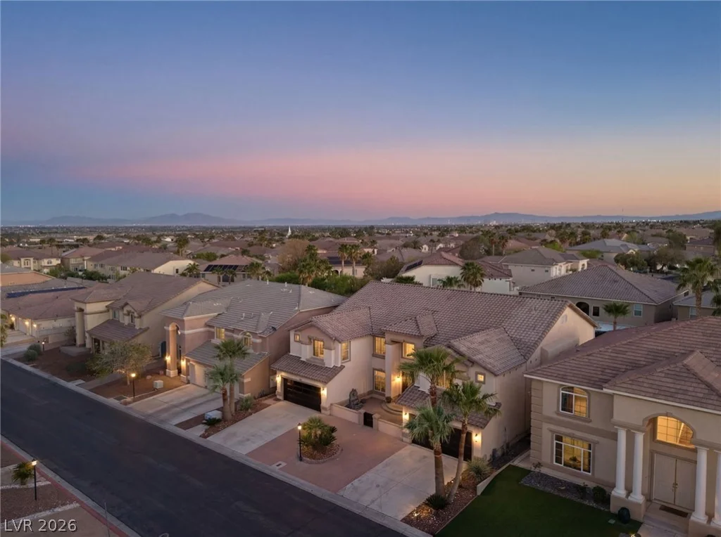 8929 Glenistar Gate, Las Vegas, NV 89143