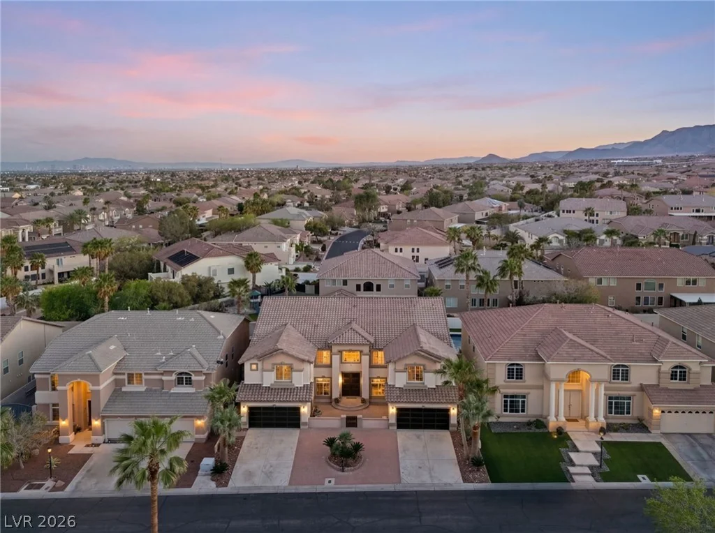 8929 Glenistar Gate, Las Vegas, NV 89143