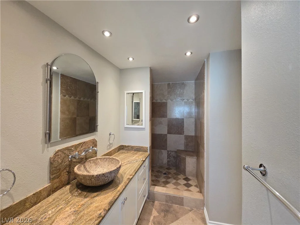 319 Esquina, Henderson, NV 89014