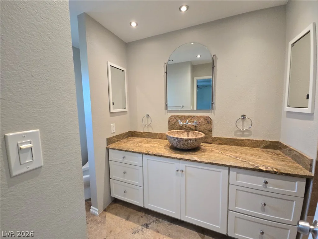 319 Esquina, Henderson, NV 89014