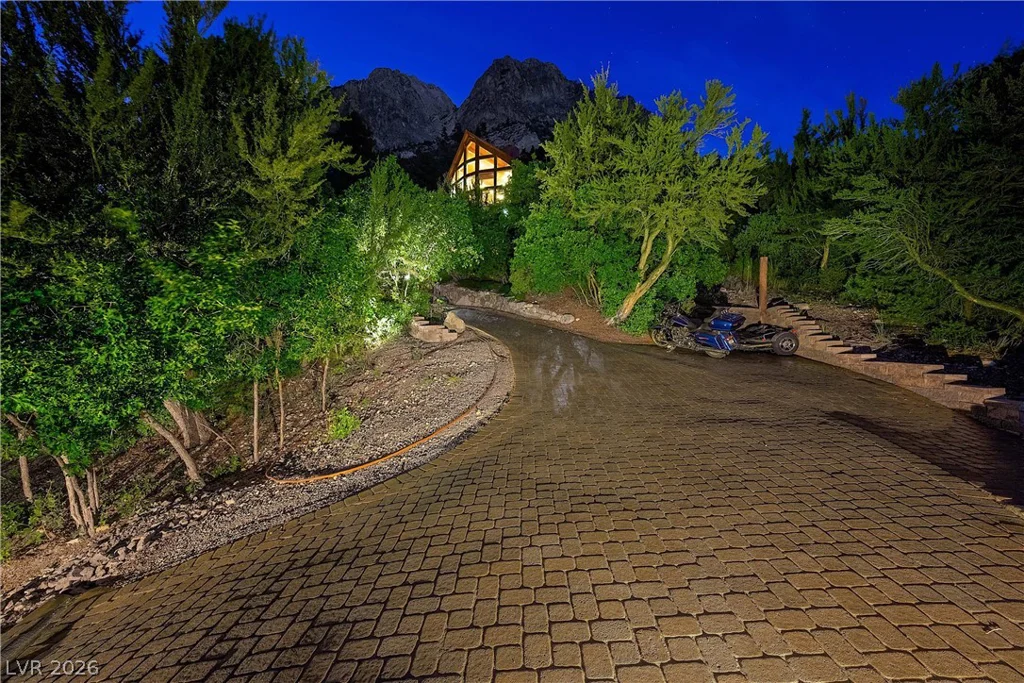 4888 Snow White, Mount Charleston, NV 89124