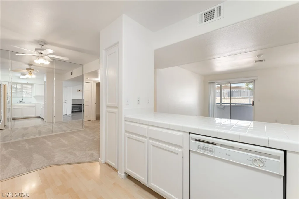 2725 Nellis, Las Vegas, NV 89121