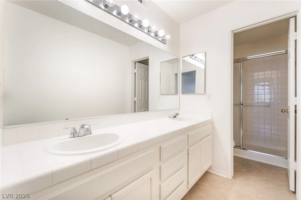 2725 Nellis, Las Vegas, NV 89121