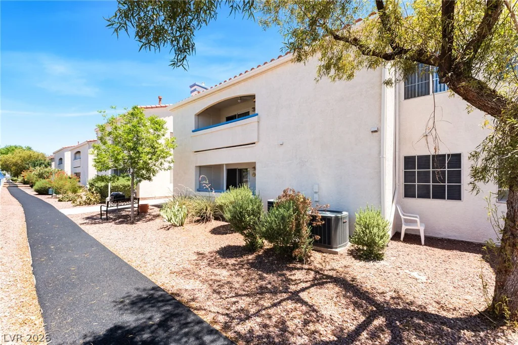 2725 Nellis, Las Vegas, NV 89121