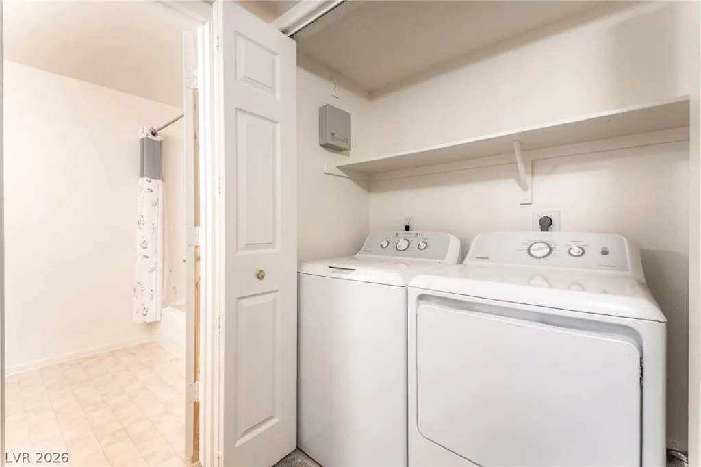 2725 Nellis, Las Vegas, NV 89121