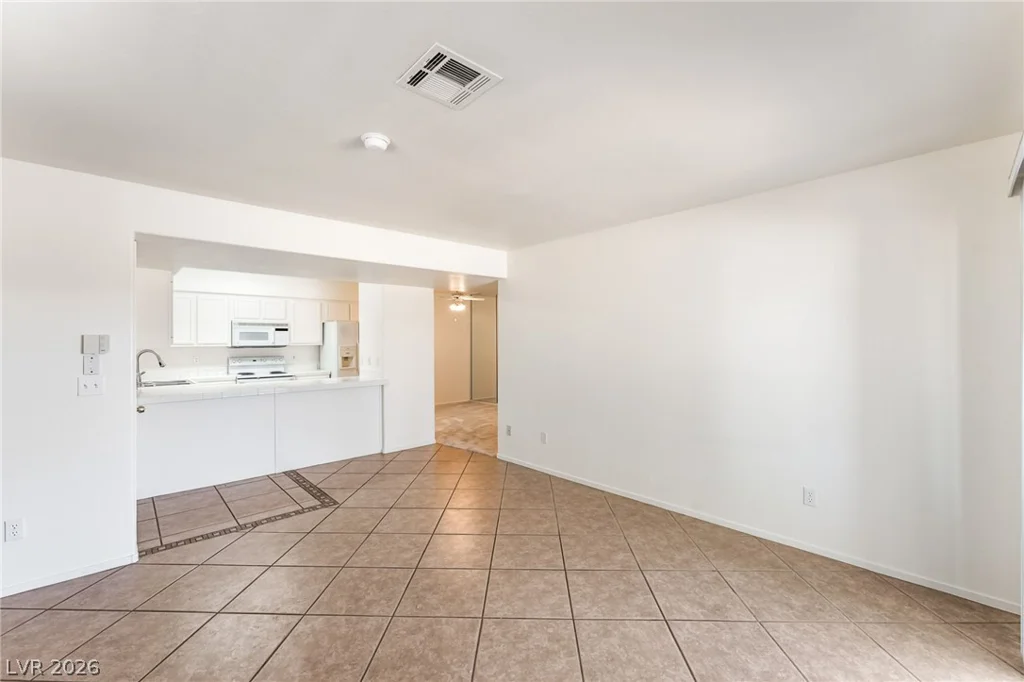 2725 Nellis, Las Vegas, NV 89121