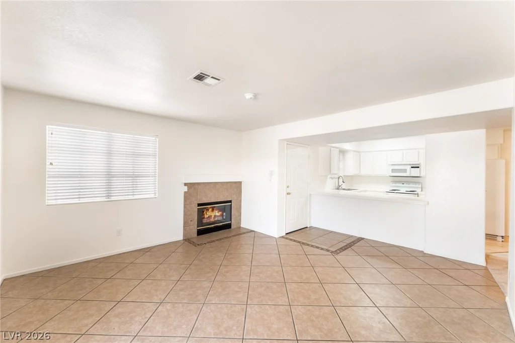 2725 Nellis, Las Vegas, NV 89121