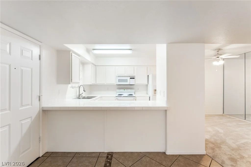 2725 Nellis, Las Vegas, NV 89121
