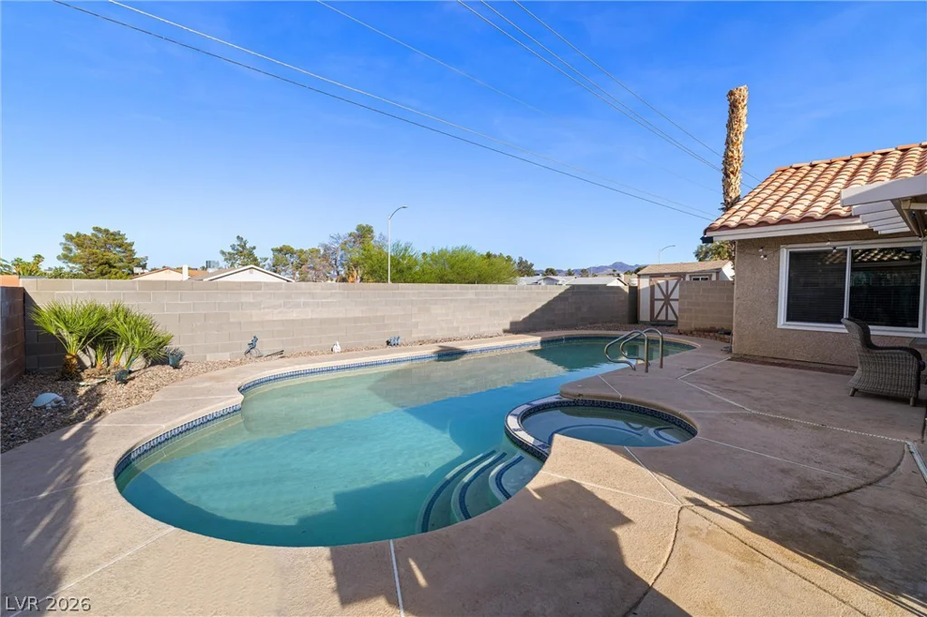 7724 Clearwood, Las Vegas, NV 89123