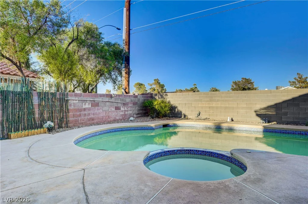 7724 Clearwood, Las Vegas, NV 89123