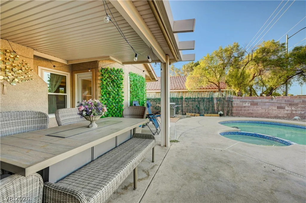 7724 Clearwood, Las Vegas, NV 89123