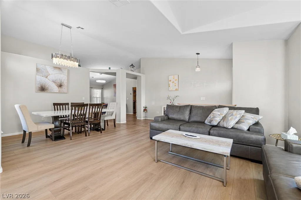 7724 Clearwood, Las Vegas, NV 89123