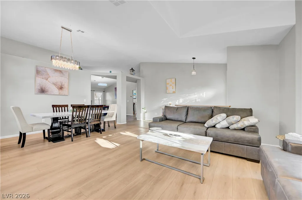 7724 Clearwood, Las Vegas, NV 89123