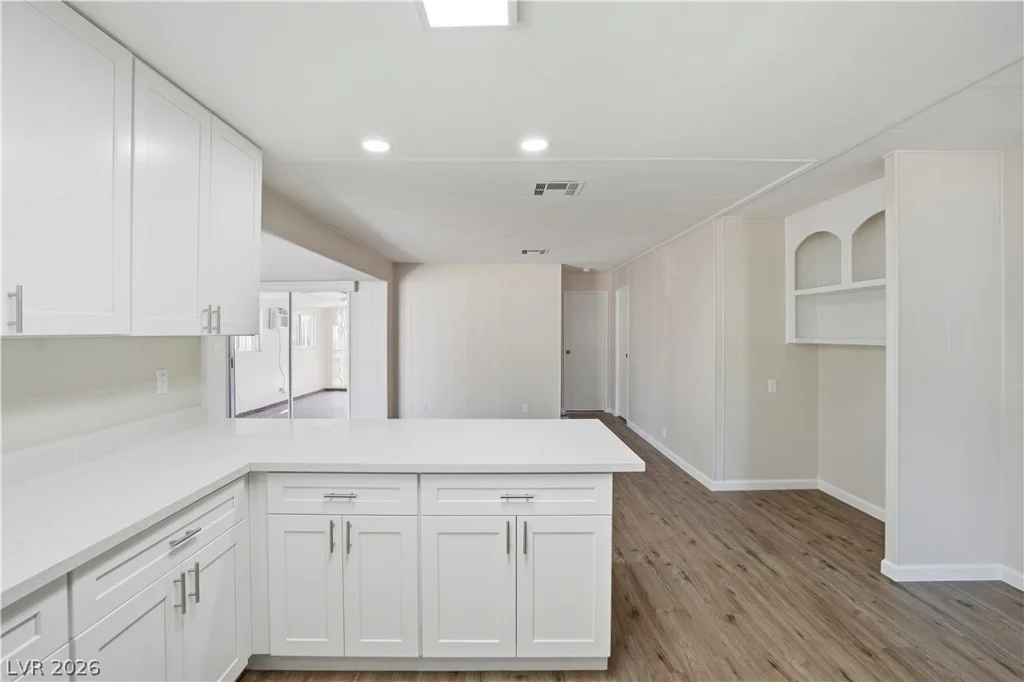 136 Sir George, Las Vegas, NV 89110