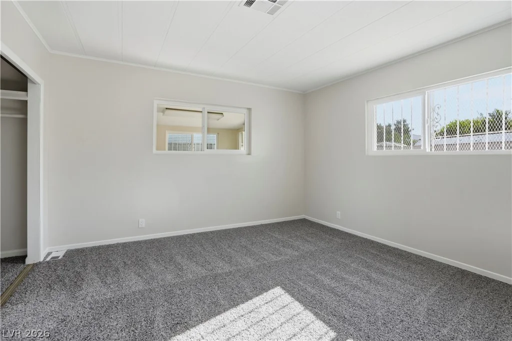 136 Sir George, Las Vegas, NV 89110