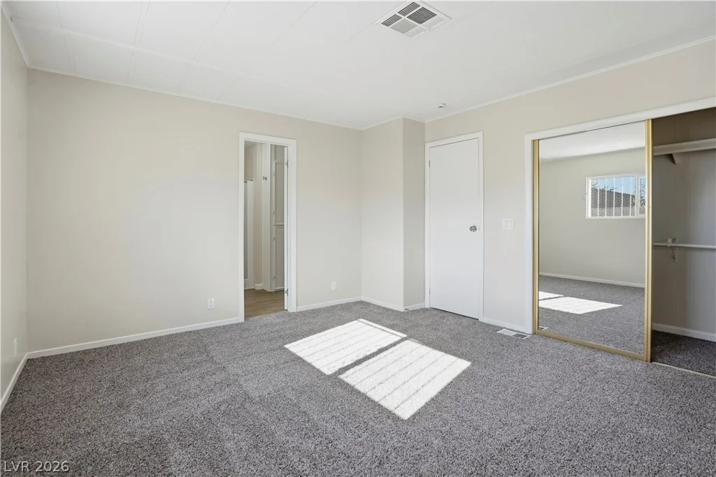 136 Sir George, Las Vegas, NV 89110
