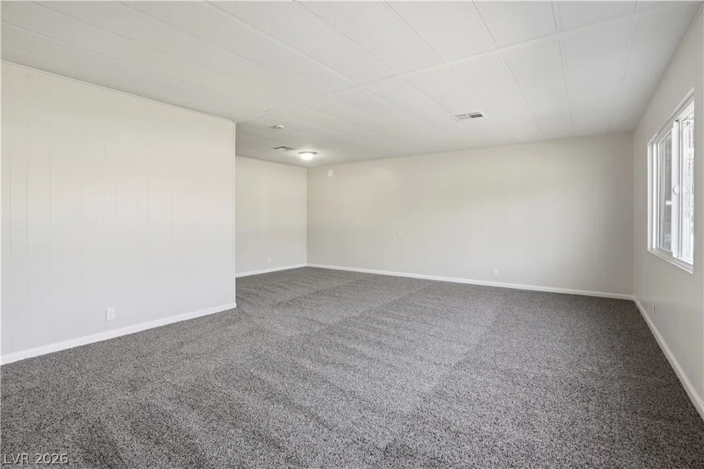 136 Sir George, Las Vegas, NV 89110