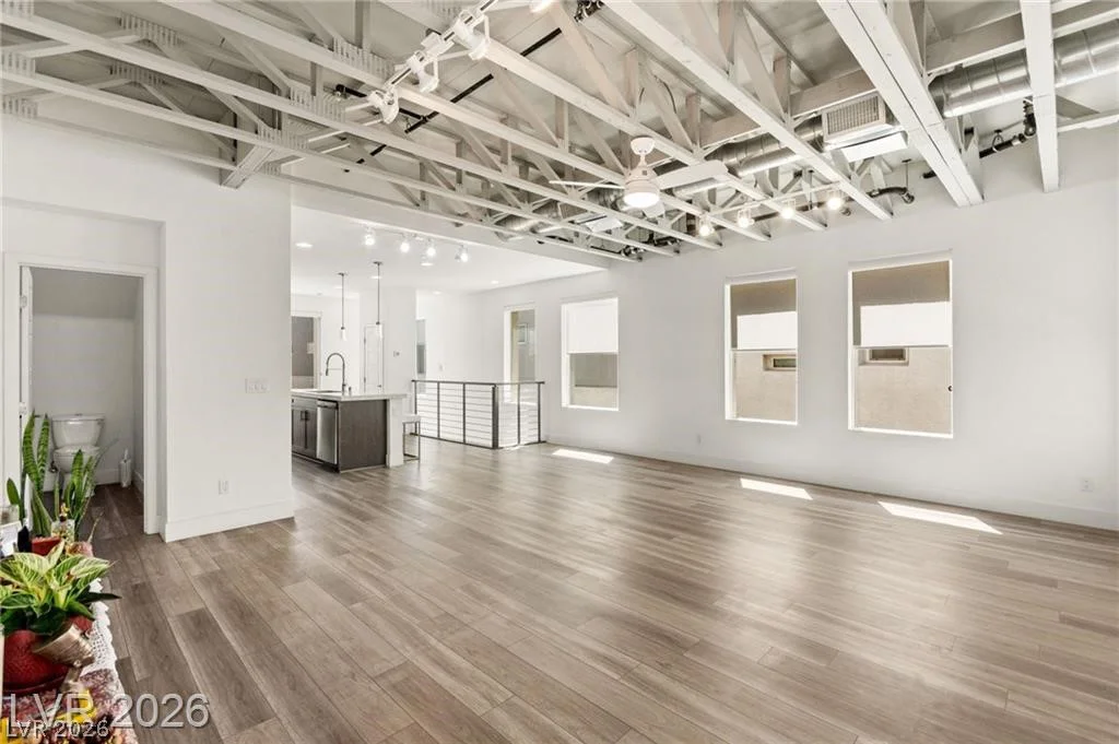 2860 Blue Key, Las Vegas, NV 89123