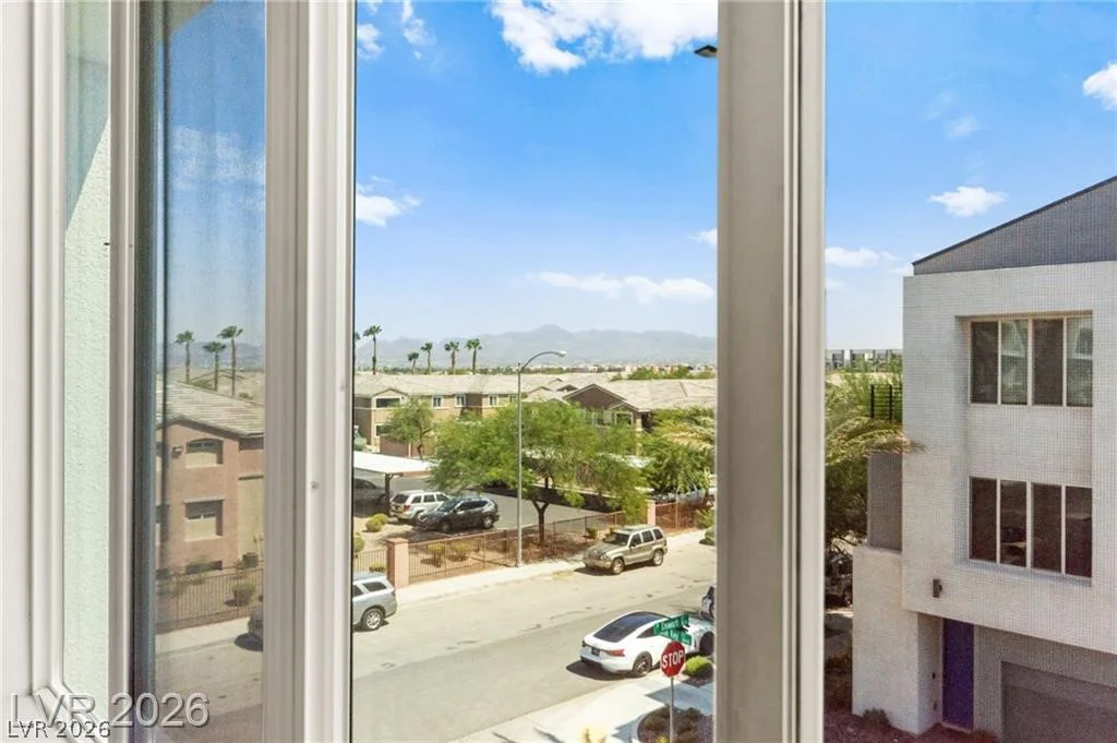 2860 Blue Key, Las Vegas, NV 89123