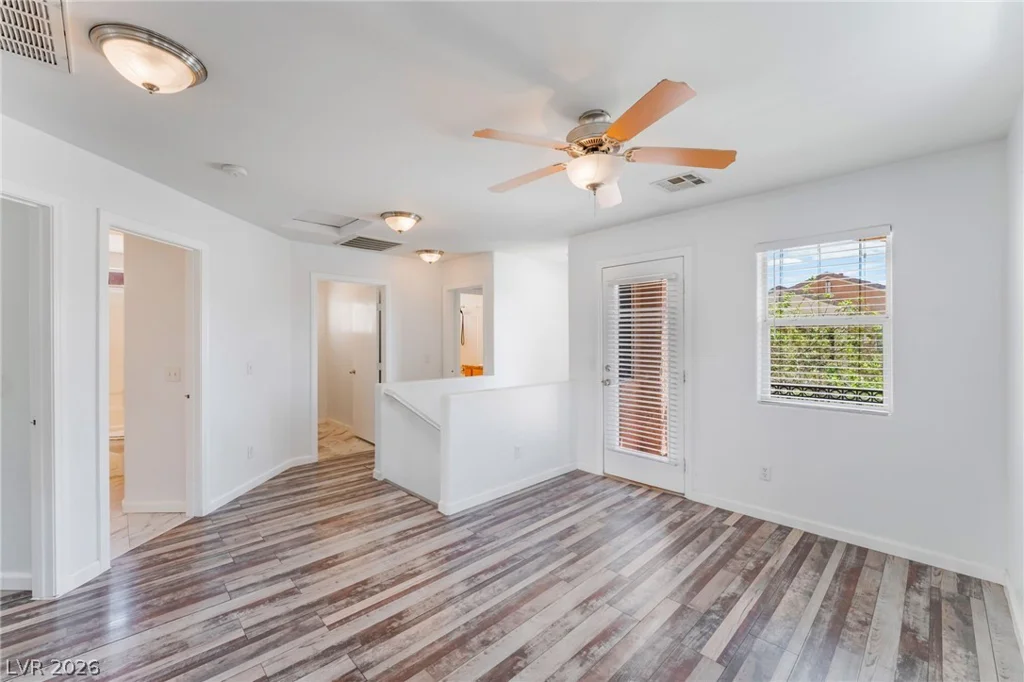 6924 Dancing Cloud, Henderson, NV 89011