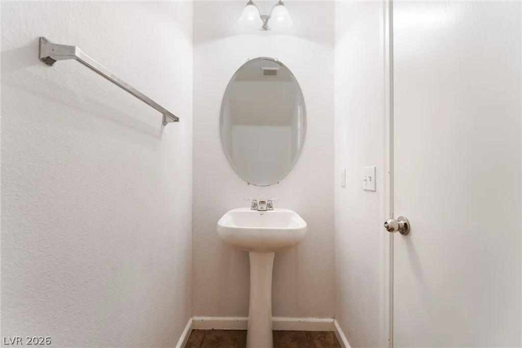 6924 Dancing Cloud, Henderson, NV 89011