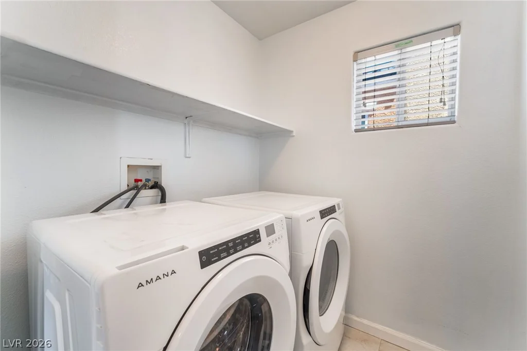 6924 Dancing Cloud, Henderson, NV 89011