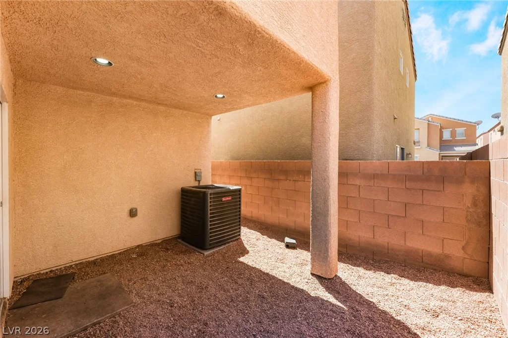 6924 Dancing Cloud, Henderson, NV 89011