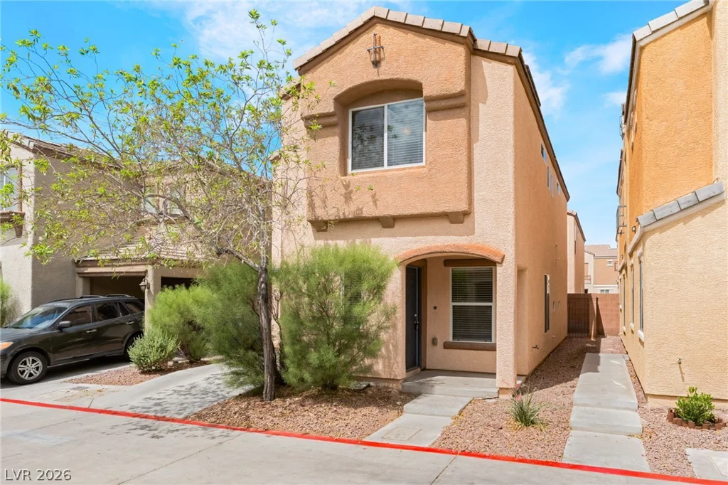 6924 Dancing Cloud, Henderson, NV 89011