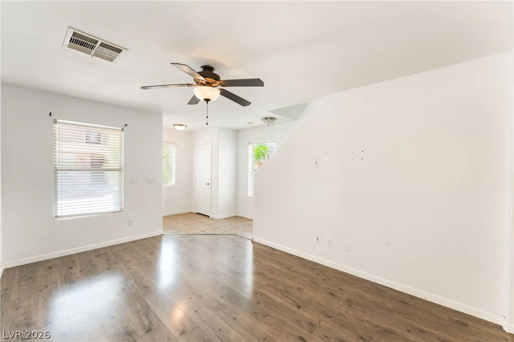 6924 Dancing Cloud, Henderson, NV 89011