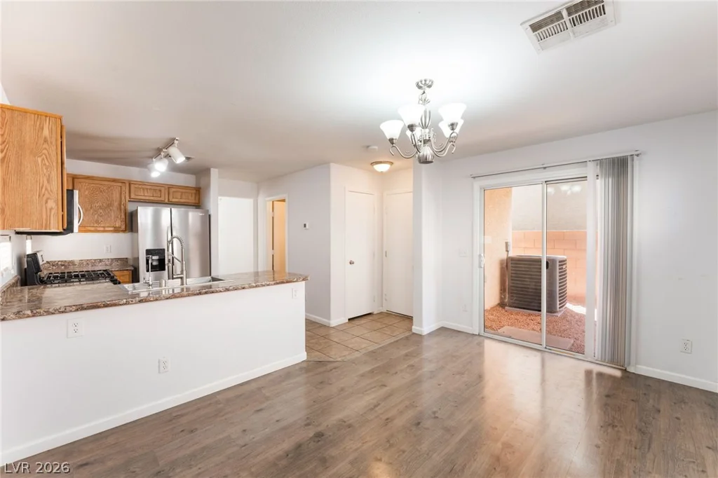 6924 Dancing Cloud, Henderson, NV 89011