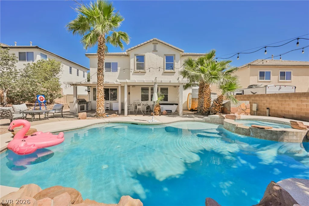 8121 Bear Clan, Las Vegas, NV 89131