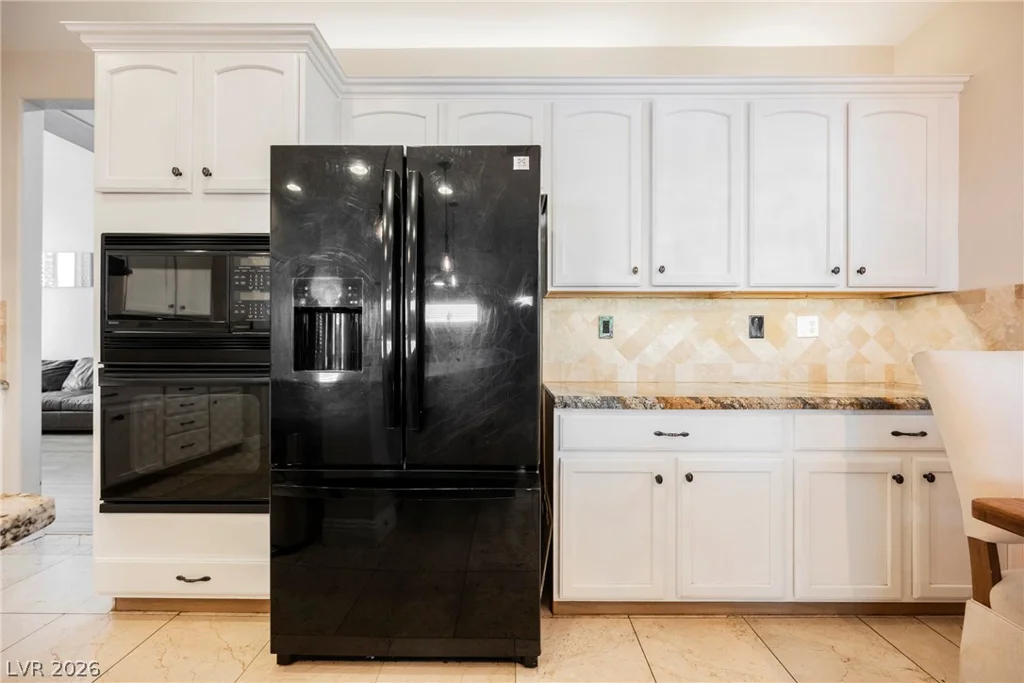 8121 Bear Clan, Las Vegas, NV 89131
