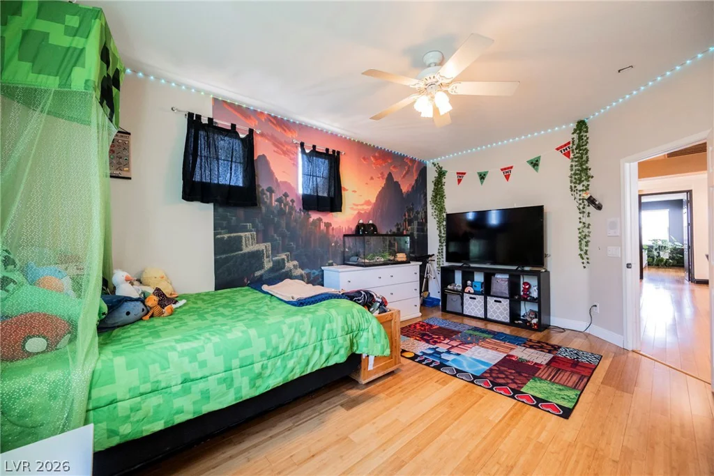 8121 Bear Clan, Las Vegas, NV 89131