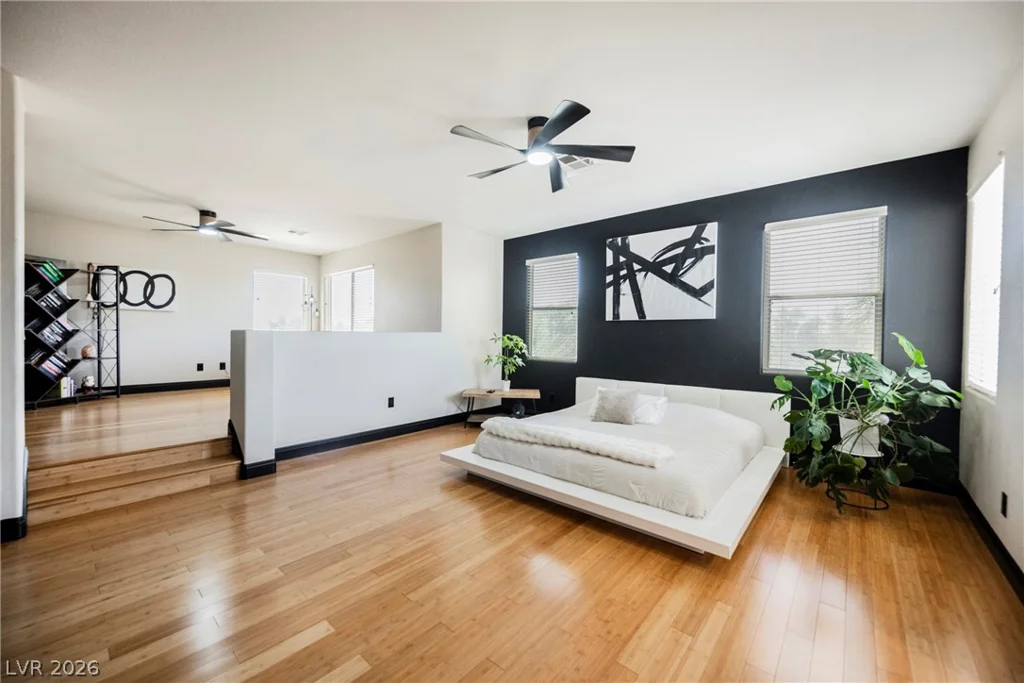 8121 Bear Clan, Las Vegas, NV 89131