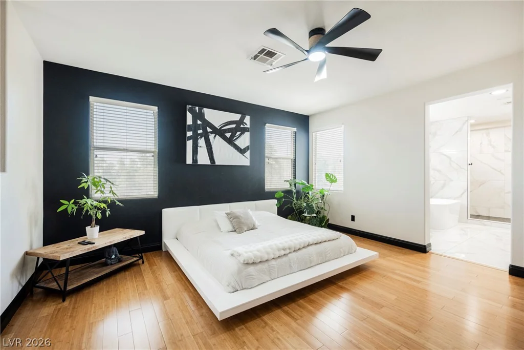 8121 Bear Clan, Las Vegas, NV 89131