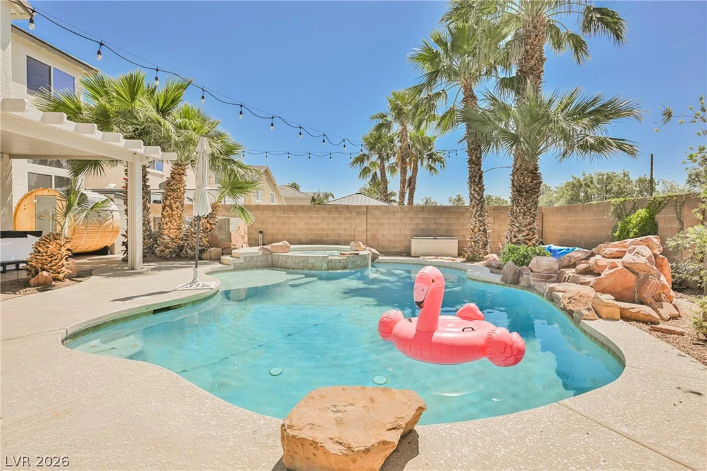 8121 Bear Clan, Las Vegas, NV 89131