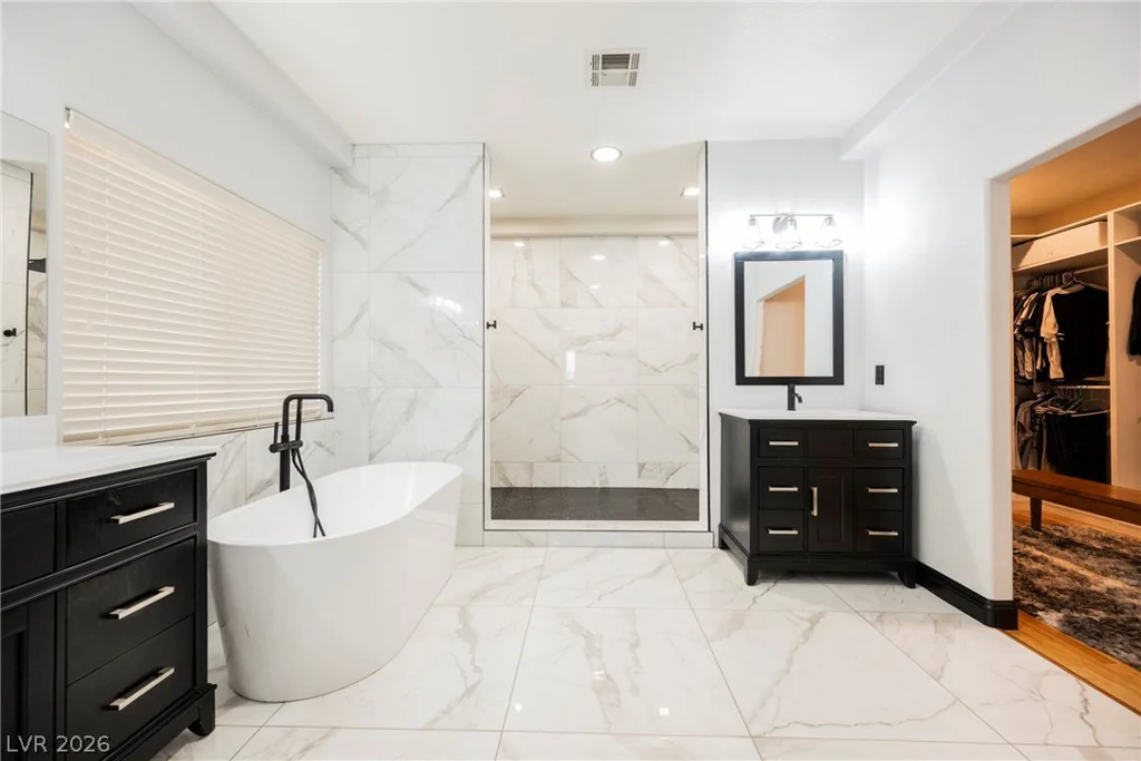 8121 Bear Clan, Las Vegas, NV 89131