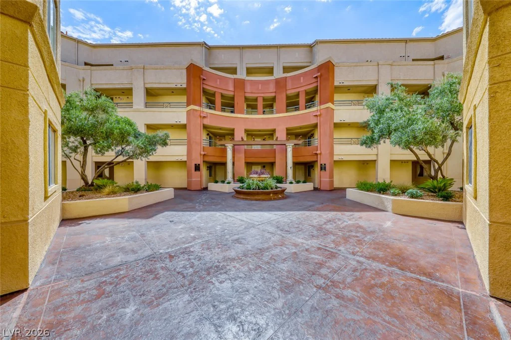 210 Flamingo, Las Vegas, NV 89169