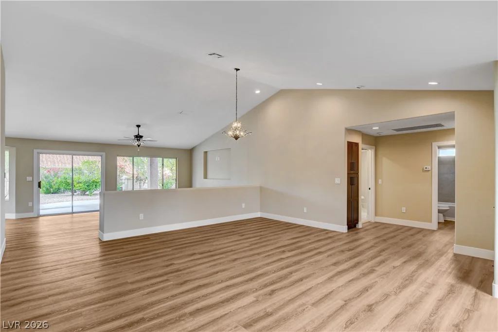 9800 Rosamond, Las Vegas, NV 89134