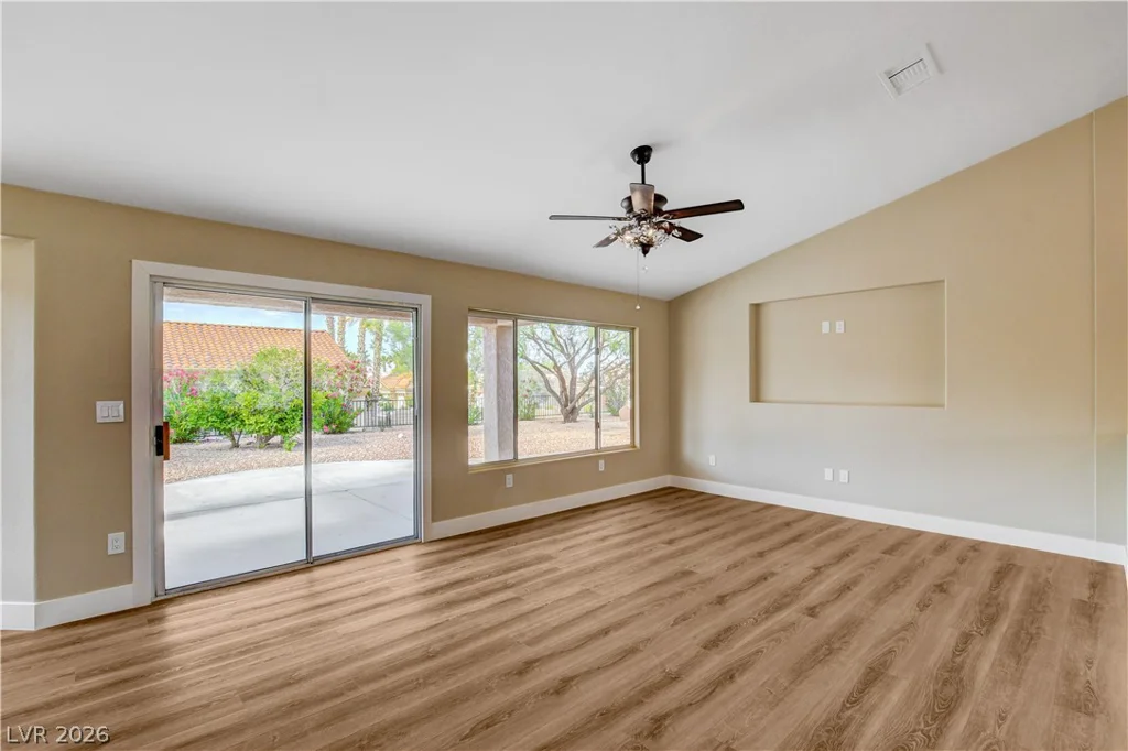 9800 Rosamond, Las Vegas, NV 89134